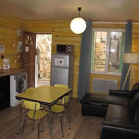 Appartement T1 Bis Cosy Avec Patio 17 Bis Tourbes Zewnętrze zdjęcie