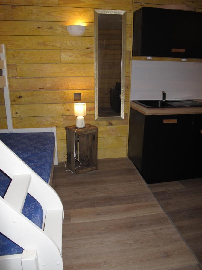 Appartement T1 Bis Cosy Avec Patio 17 Bis Tourbes Zewnętrze zdjęcie